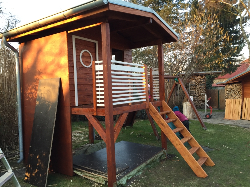 Treppe für Holzhaus, Stelzenhaus Bauanleitung zum Selberbauen 12