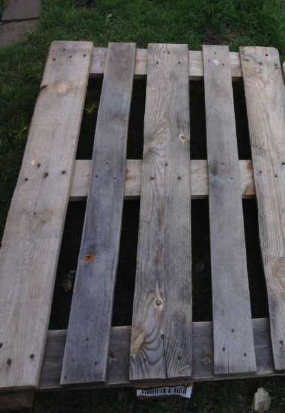 Terrasse aus Europaletten - Bauanleitung zum Selberbauen - 1-2-do.com