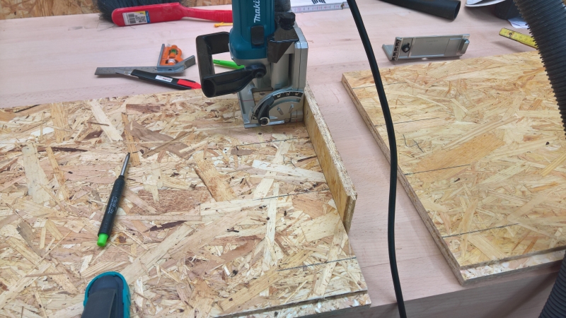 Maschinenschrank - Bauanleitung zum Selberbauen - 1-2-do.com - Deine