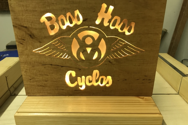Boss Hoss Cycles, Motivbild für Motorradfans - Bauanleitung zum