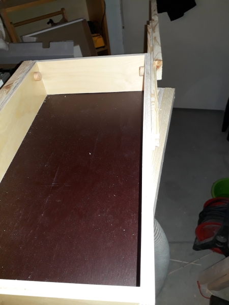 Aus Holzresten wird Küchenschrank mit Holzvollauszügen - Bauanleitung