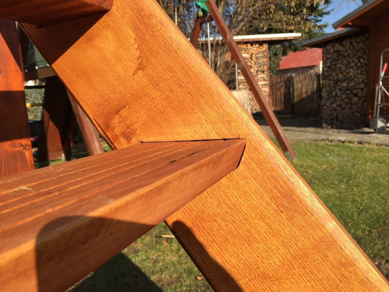 Treppe für Holzhaus, Stelzenhaus - Bauanleitung zum Selberbauen - 1-2