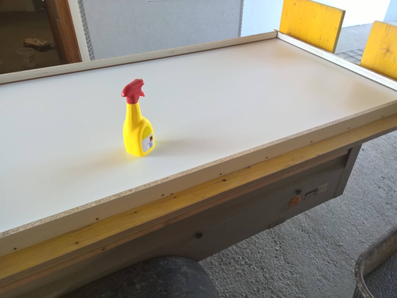 Terrassentisch mit Tischplatte aus Beton - Bauanleitung zum Selberbauen