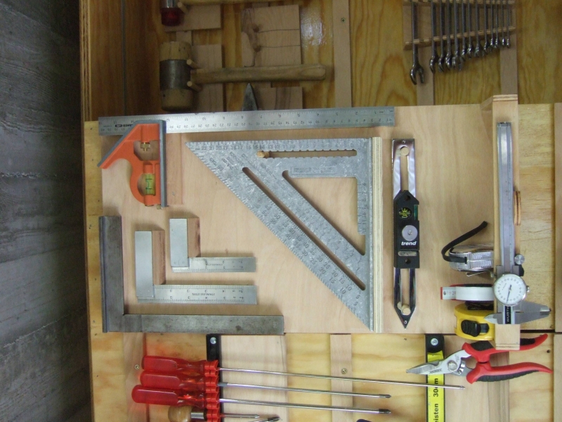 Schrank für Handwerkzeuge - Bauanleitung zum Selberbauen - 1-2-do.com