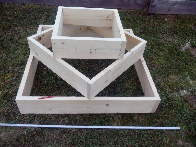 Eine Kräuterpyramide für den Garten - Bauanleitung zum Selberbauen - 1