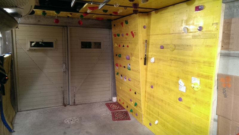 Kletterwand im Garage - Bauanleitung zum Selberbauen - 1-2-do.com