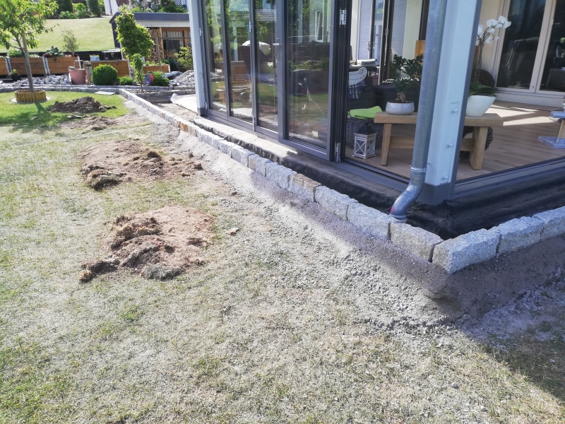 Kantensteine und Pflasterung aus Granit - Bauanleitung zum Selberbauen