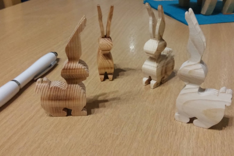 Osterhasen mit Dekupiersäge - Bauanleitung zum Selberbauen - 1-2-do.com