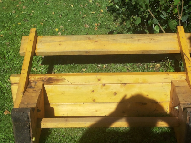 rustikale Bank für die warmen Herbsttage - Bauanleitung zum Selberbauen