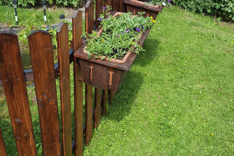 Verkleidung für Blumenkasten Bauanleitung zum Selberbauen 12do