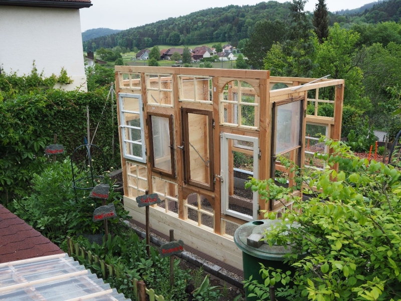 Gartenhaus/Gewächshaus aus alten Fenstern Bauanleitung zum