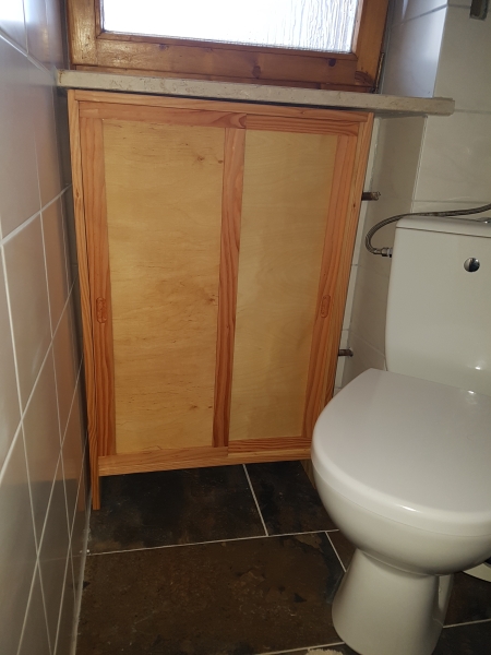 Badschrank mit Schiebetüren - Bauanleitung zum Selberbauen - 1-2-do.com