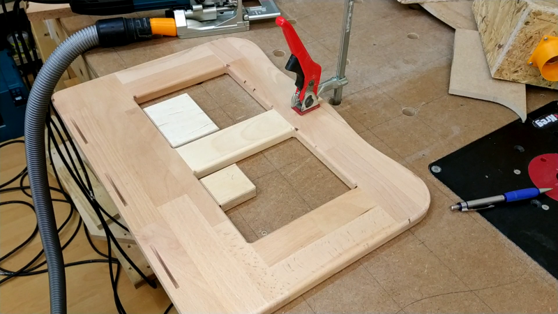 Massivholz Notenständer aus Buche Leimholz und Ahorn - Bauanleitung zum