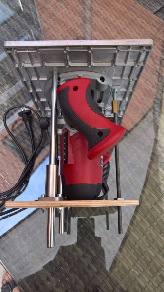 Hubtisch für die Oberfräse - Bauanleitung zum Selberbauen - 1-2-do.com