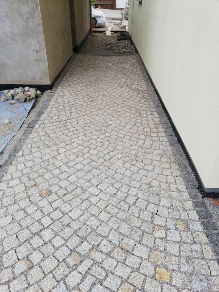 Kantensteine und Pflasterung aus Granit - Bauanleitung zum Selberbauen