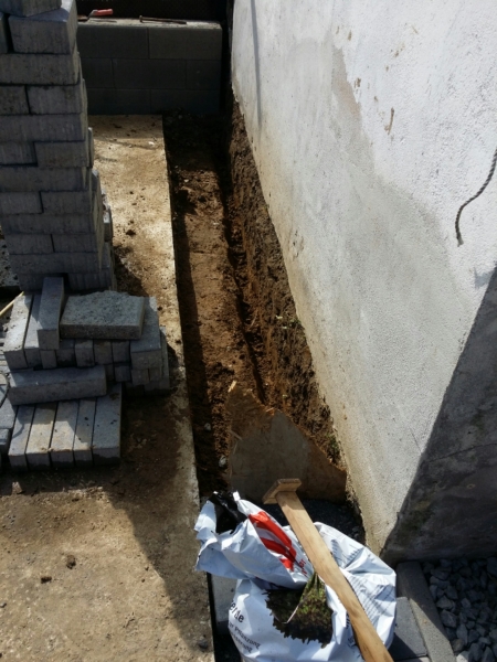 Pflastersteine legen, Stütz Mauer aus Beton gießen Bauanleitung zum