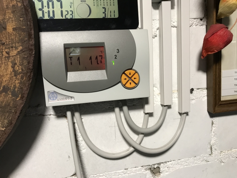 Einbau-Digitalthermometermit 1m Fühlerleitung, -50+70 °C
