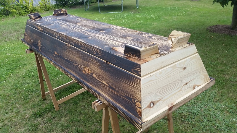 Grusel Sarg mit Untoten Bauanleitung zum Selberbauen