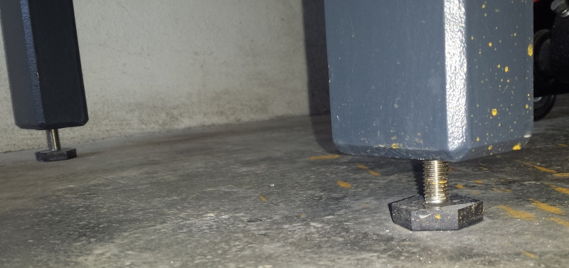 Reifenregal, platzsparende Lagerung der Sommer- bzw. Winterräder