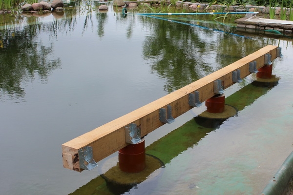Ein Holzdeck für den Schwimmteich Bauanleitung zum Selberbauen 12