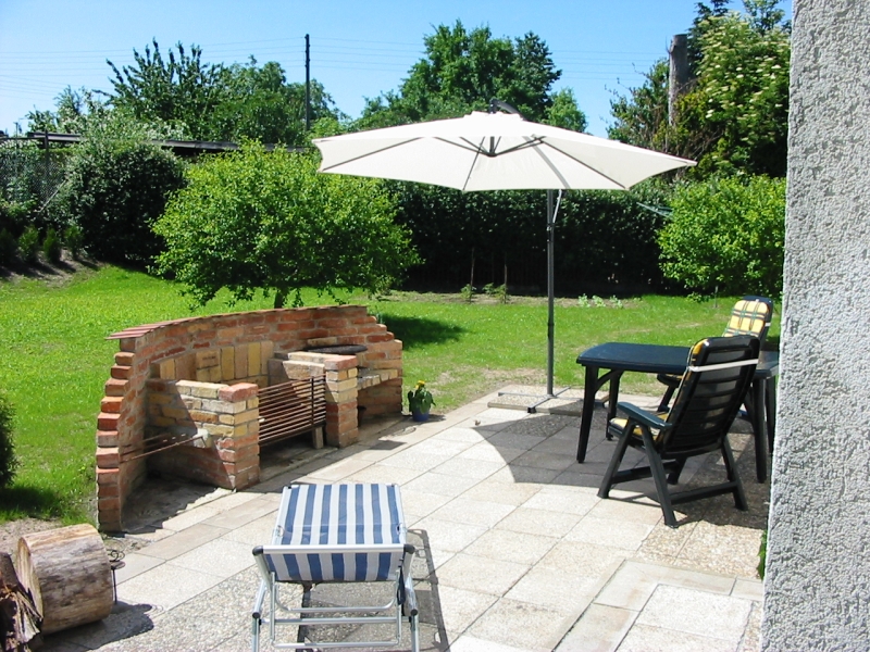 Feuerstelle mit Grill - Bauanleitung zum Selberbauen - 1-2-do.com