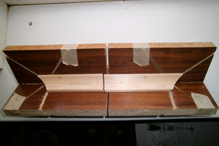 Gehrungslade für Hohlkehlleisten, Dreiecksleisten, Deckenleisten u.ä