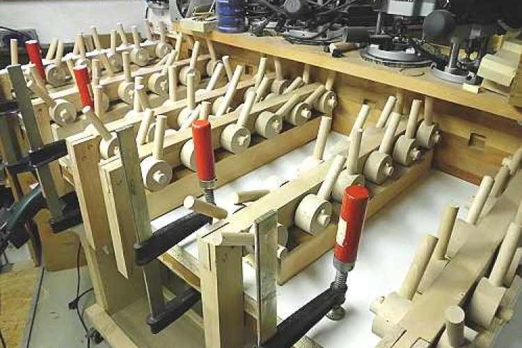 Furnierpresse aus Holz - Bauanleitung zum Selberbauen - 1-2-do.com