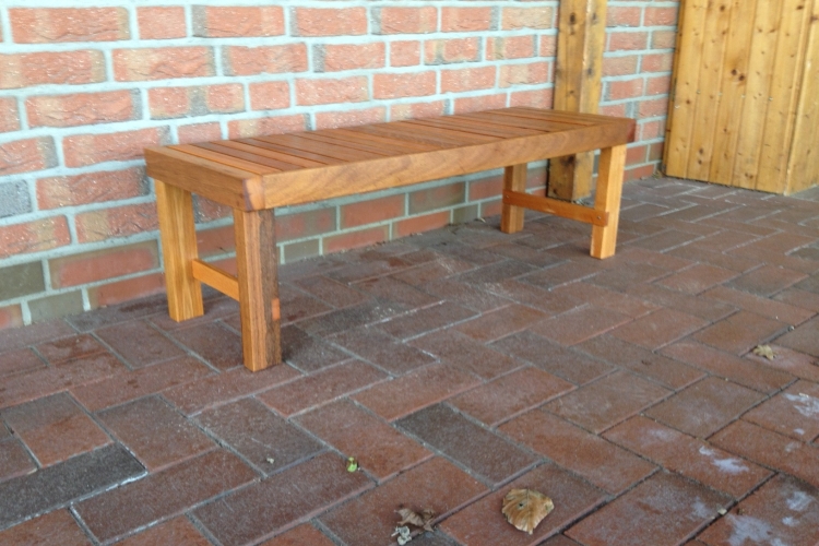 Gartenbank aus Terrassendielen-Resten - Bauanleitung zum Selberbauen