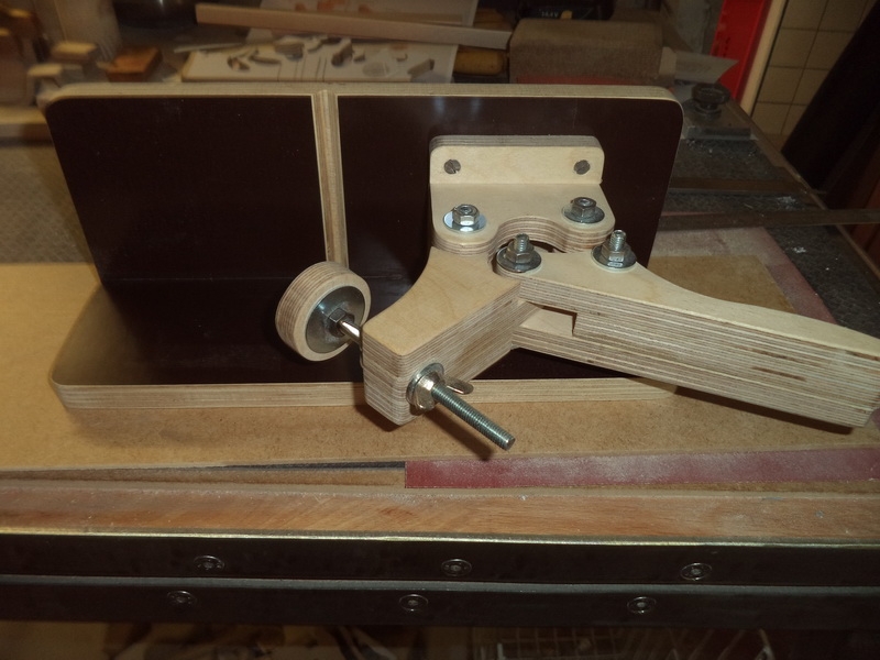 Mittelpunktfinder für Rundstäbe - Bauanleitung zum Selberbauen - 1-2-do