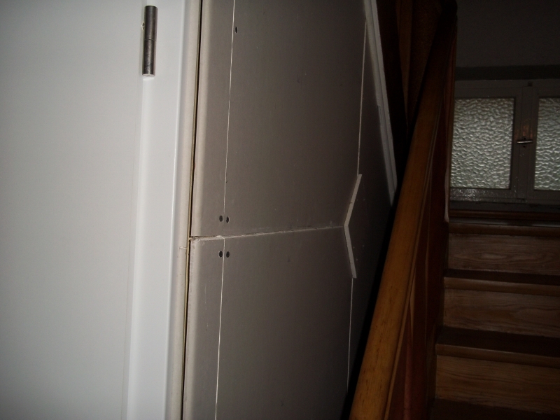 Treppenabgang zum Keller geschlossen - Bauanleitung zum Selberbauen - 1