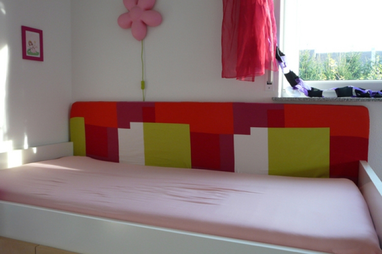 Farbenfroher Wandschutz fürs Bett - Bauanleitung zum Selberbauen -   - Deine Heimwerker Community