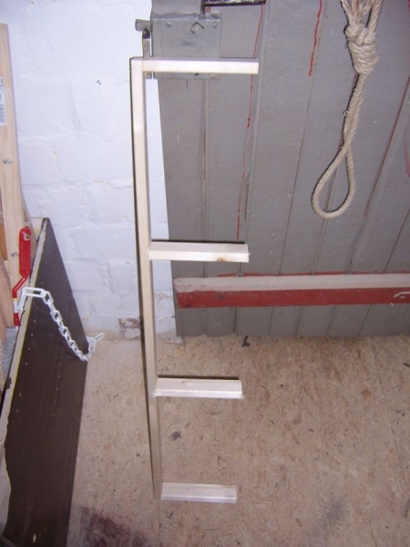 Das schwebende Regal - Bauanleitung zum Selberbauen - 1-2-do.com