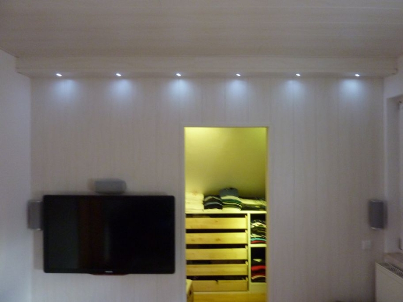 Begehbarer Kleiderschrank / TV-&Audiowand - Bauanleitung zum