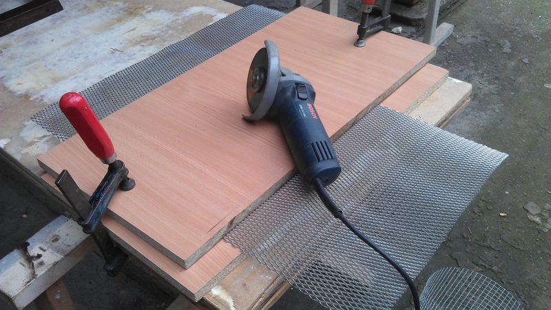 Aufbereitung von Garagentor und Kellerfenster - Bauanleitung zum