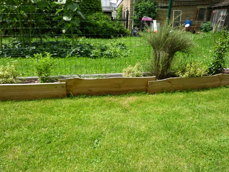 Natürliche Rasenkante - Bauanleitung zum Selberbauen - 1-2-do.com