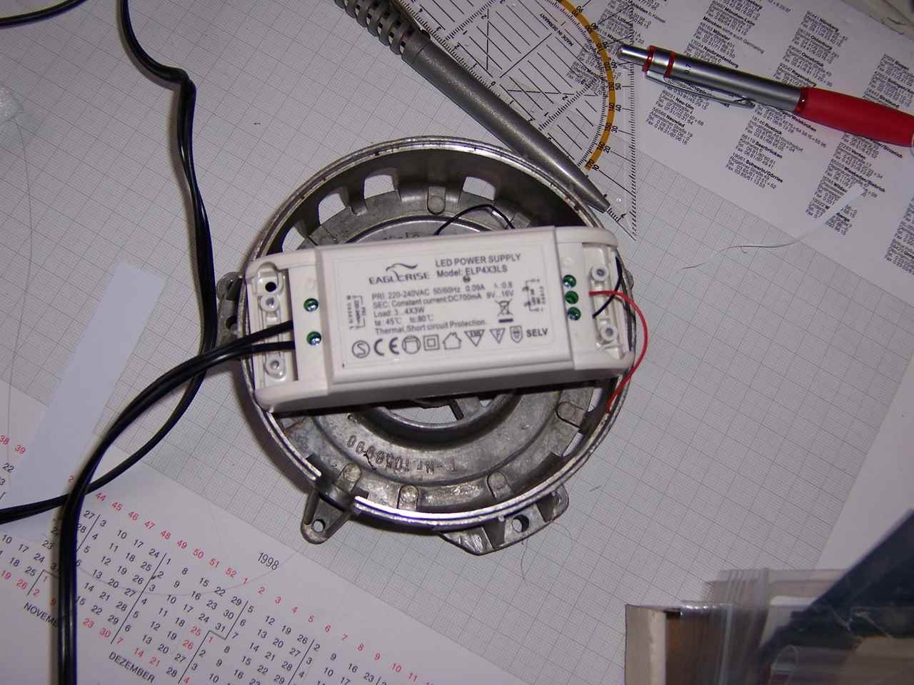 Modell 1134680 Eine Led Lampe Bauanleitung Zum Selberbauen 1
