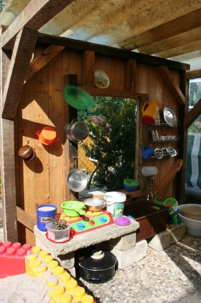 Spielhütte "Einkaufshaus" - Bauanleitung zum Selberbauen - 1-2-do.com