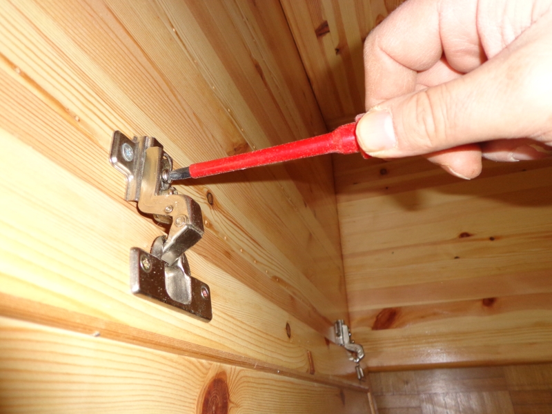 Farbliche Umgestalltung der Kinderzimmer-Möbel ...