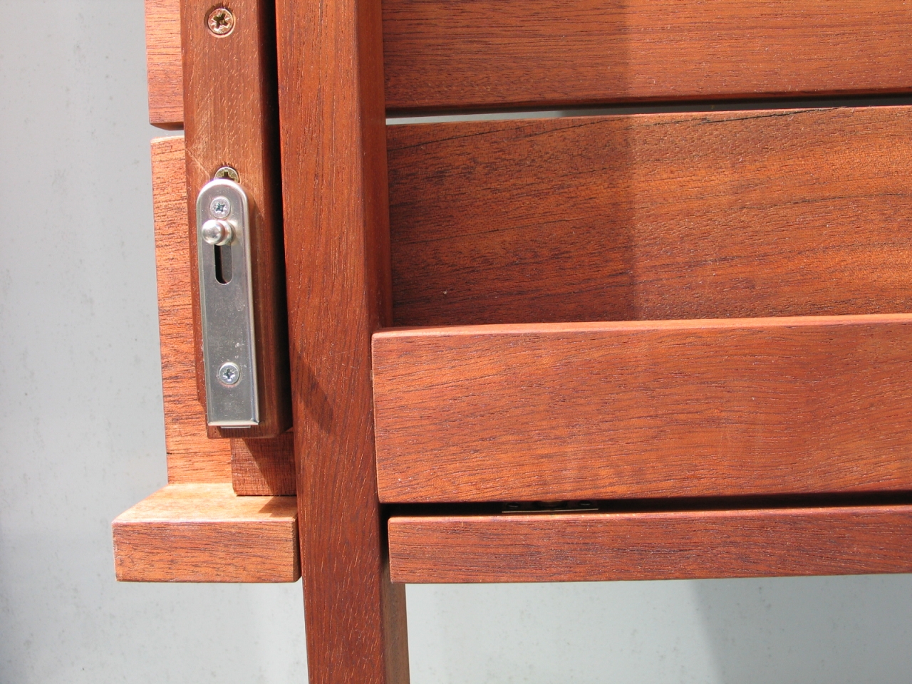 Klapptisch Fur Den Balkon Bauanleitung Zum Selberbauen 1 2 Do