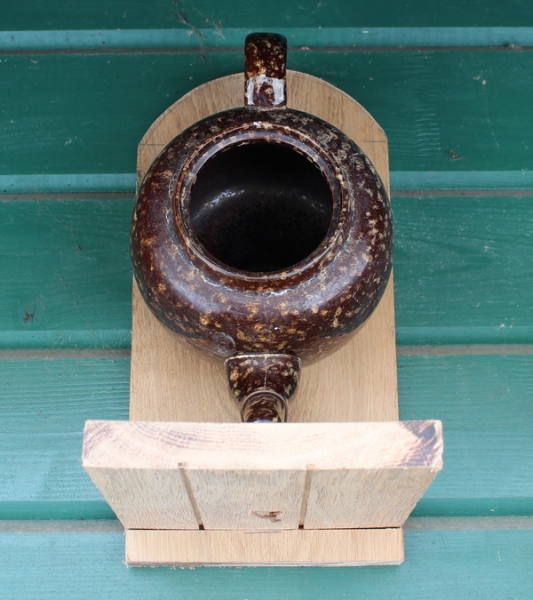 Nisthilfe aus alter Teekanne - Bauanleitung zum Selberbauen - 1-2-do