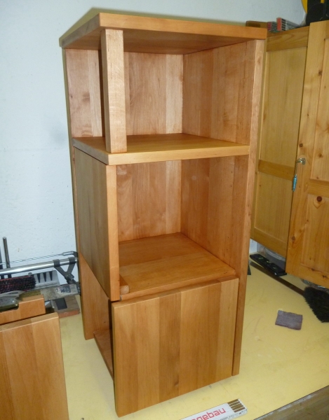 Eckschränkchen in ERLE massiv - Bauanleitung zum Selberbauen - 1-2-do