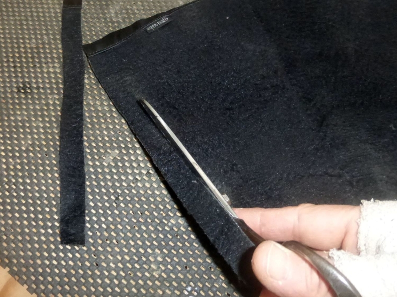 Klappbarer und mobiler Gitarrenständer - Bauanleitung zum Selberbauen