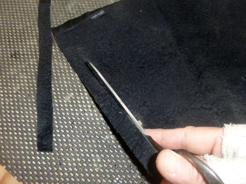 Klappbarer und mobiler Gitarrenständer - Bauanleitung zum Selberbauen