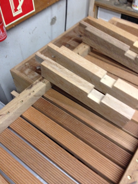 Gartenbank aus Terrassendielen-Resten - Bauanleitung zum Selberbauen