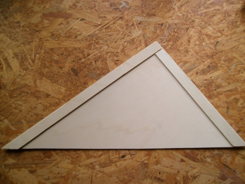 Dreieckiges Schubladenkasterl für meine Holzdübel - Bauanleitung zum
