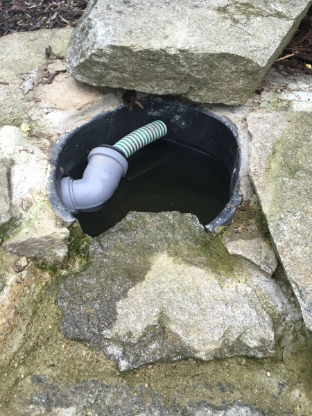 Bachlauf mit Mini Teich betrieben durch eine Solarpumpe Bauanleitung