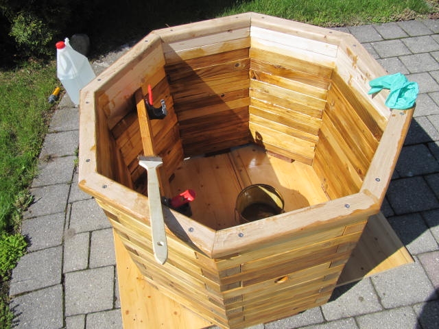 Gartenschlauchaufbewahrung - Bauanleitung zum Selberbauen - 1-2-do.com