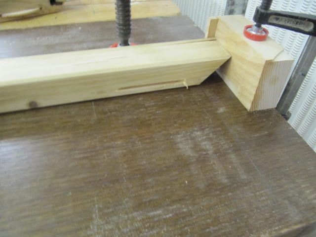 Gartenschlauchaufbewahrung - Bauanleitung zum Selberbauen - 1-2-do.com