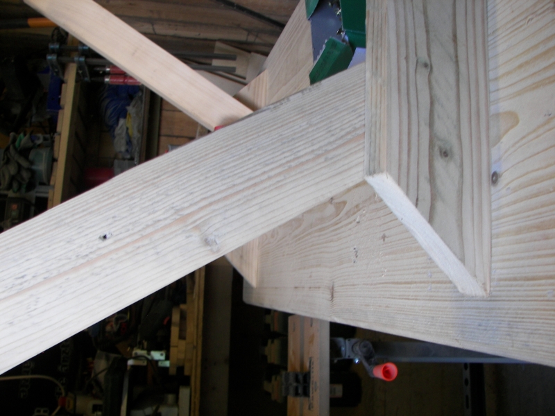 Kinderbank mit Tisch - Bauanleitung zum Selberbauen - 1-2-do.com